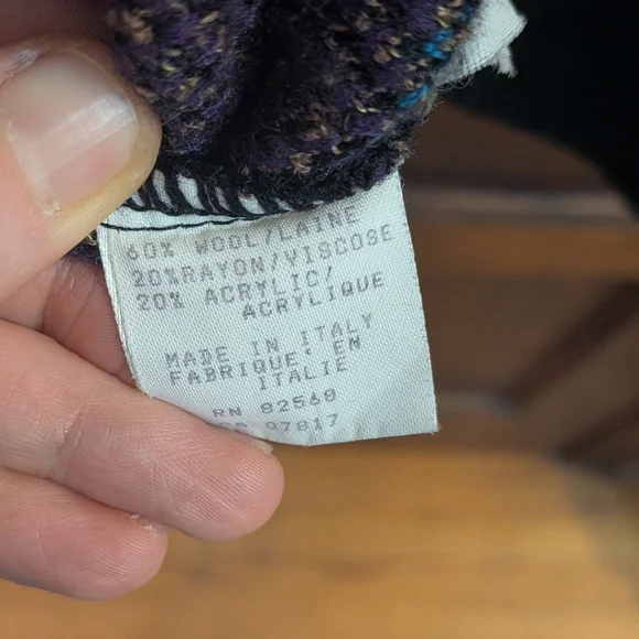 Unisex Vintage Patterned Sweater - Black and Brown - Picture 4 of 4